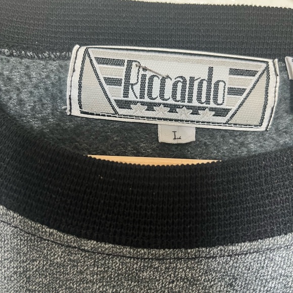 Grey and white oversized sweatshirt - Picture 2 of 2